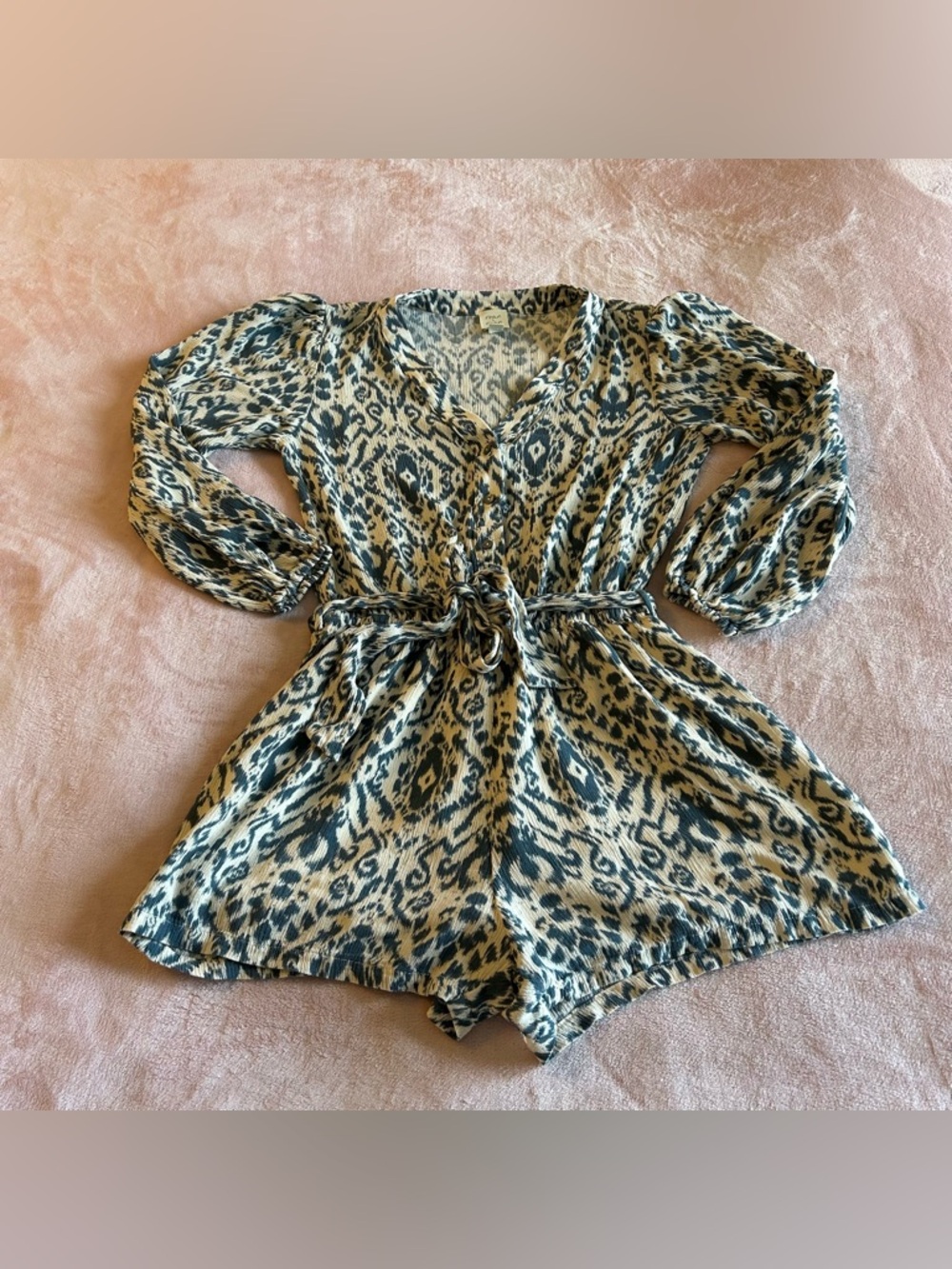Roan + Ryan cream and blue abstract print long sleeve romper with tie size XS
